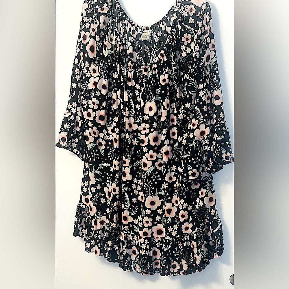 Terra & Sky  Beautiful Women's Plus Size Blouse